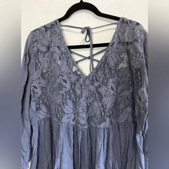 American Eagle Outfitters Lace Detail Top Size XL - Picture 1 of 5